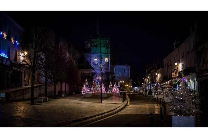 Christmas Walking Photography Tour of Amboise - Inclusions and Meeting Information