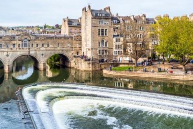 Circle Tours - Select Date and Travelers