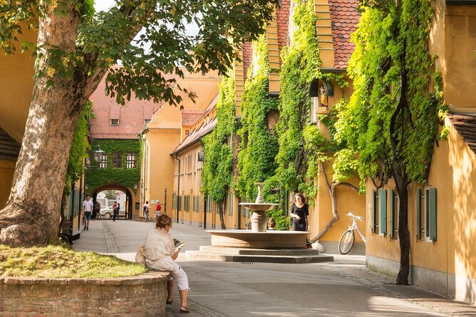 City Tour in English in the World Heritage City of Augsburg - Tour Highlights