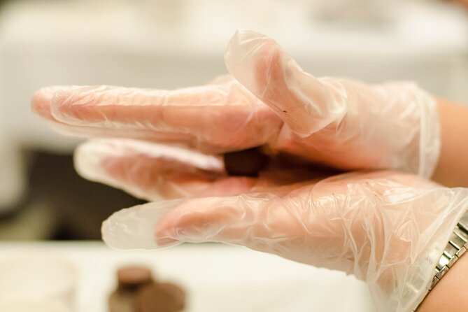 Classic Chocolate Making Workshop in Toronto - Meeting and Pickup