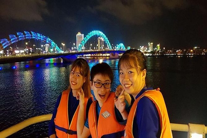 Combo: Tradictional Bamboo Dragon Cruise & Vietnamese Tasty Beer - Meeting and Pickup Details