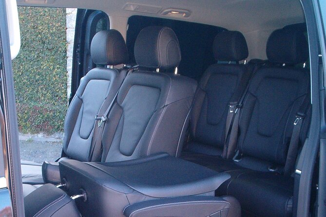 COMO City/Cernobbio/Moltrasio/Blevio To/From Milan Malpensa Airport (Private Transfer) - Meeting and Pickup