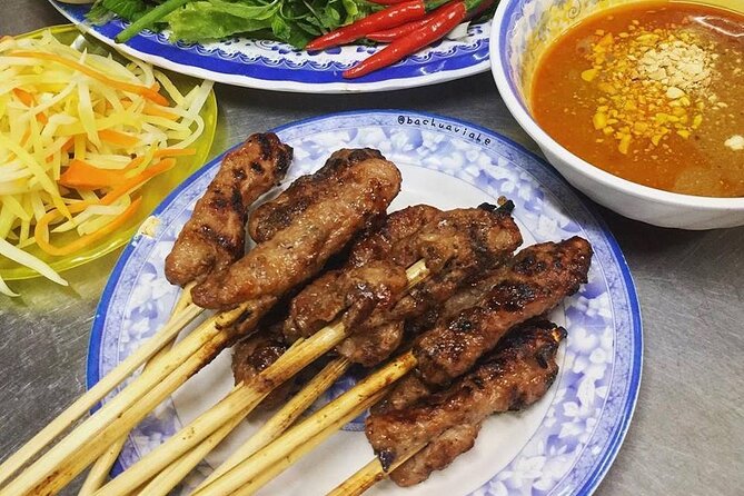 Da Nang Original Food Tour With Friendly Local Host by Private - Meeting and Pickup