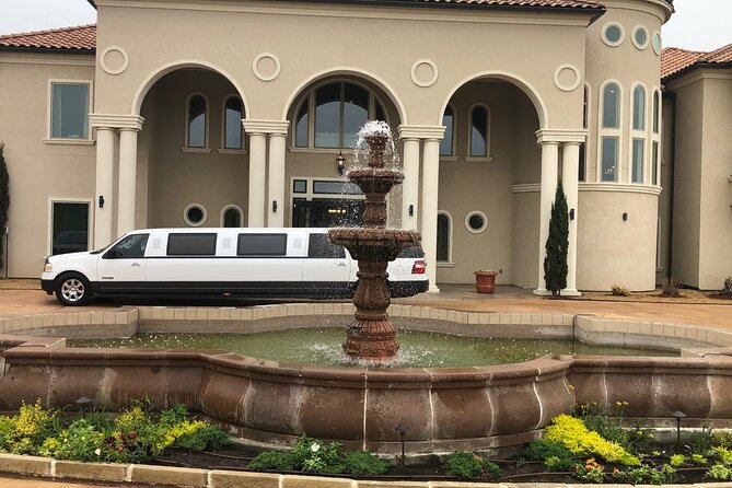 Dallas Best of Shopping Malls in the Luxury Private Limousine - Discovering Dallas Exclusive Shopping Malls