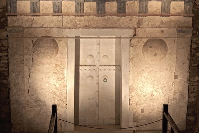 Day Tour at Royal Tombs of Aigai and Museum of Pella With Pickup - Pickup and Transportation