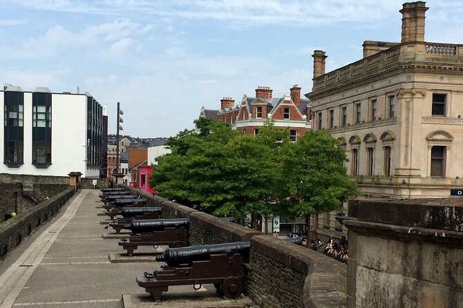 DAY TOUR: Highlights of Derry and Donegal - Giants Causeway