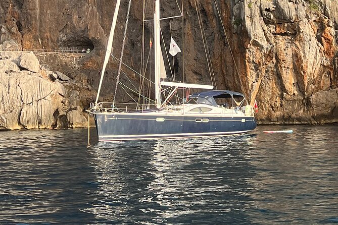 Dinner and a Movie on a Sailboat - Reviews