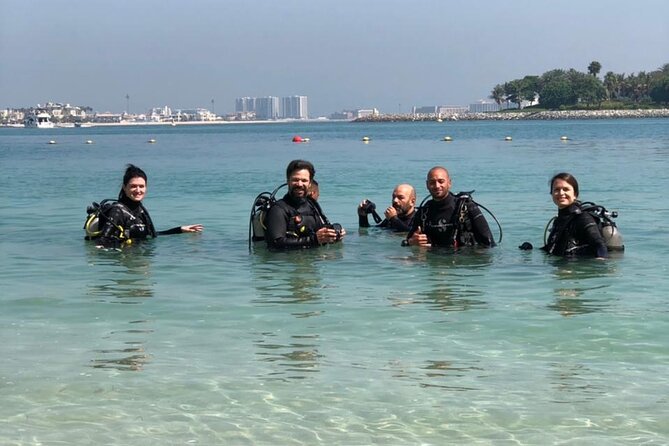 Discover Scuba Diving in Dubai - Personalized Attention in Small Group Sizes