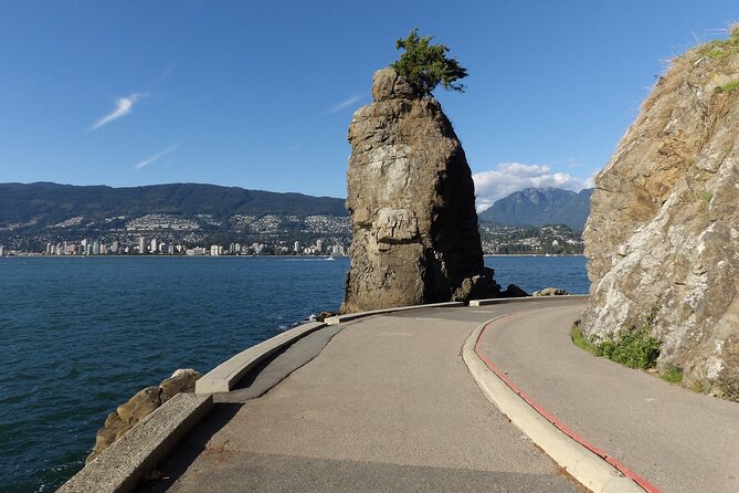 Discover Stanley Park With a Smartphone Audio Tour - Accessing the Audio Tour