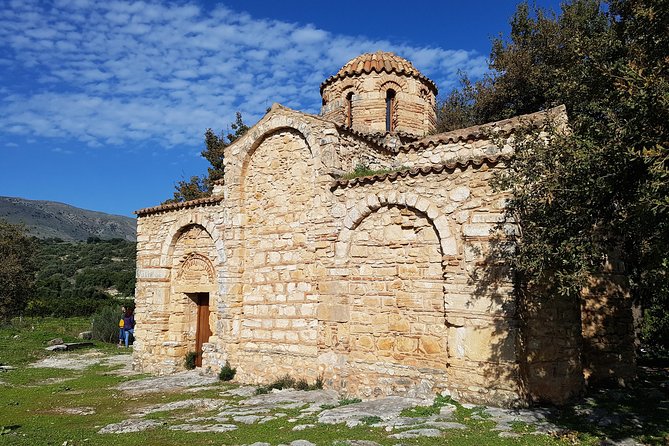 Discover The Religious Heritage Of Apokoronas - Exploring Byzantine Churches: a Glimpse Into the Past