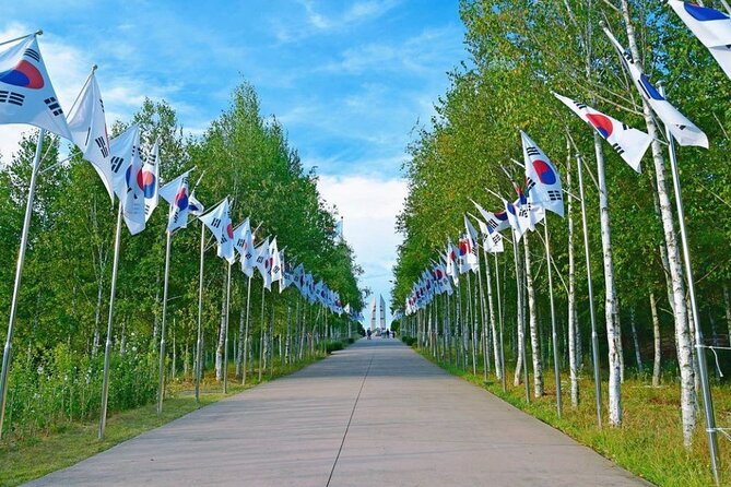 Dmz(Demilitarized Zone-Infiltration Tunnel) With North Korean Food - Exploring the Infiltration Tunnel