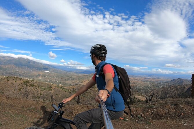 E-Bike Rent Sierra De Las Nieve (Alozaina). Free GPS Tracks and App Included. - Whats Included