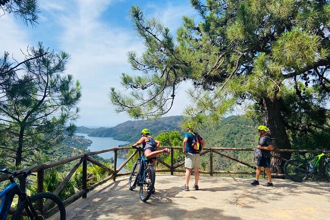 E-Mountain Bike & Wine Tour From Marbella to Sierra Blanca - White Villages Exploration