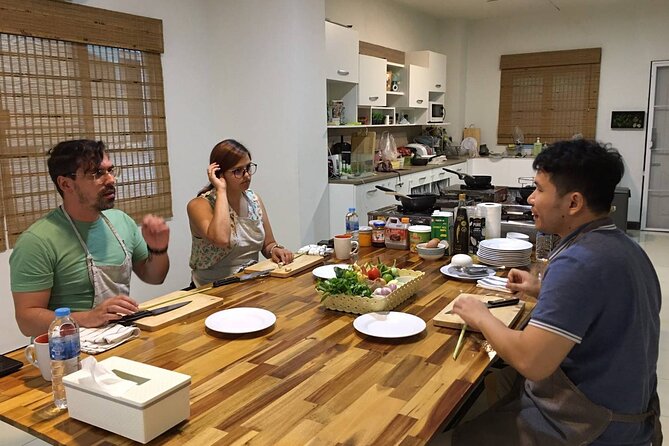 คลาสการทำอาหารไทยในภูเก็ตโดย Tony - Inclusions