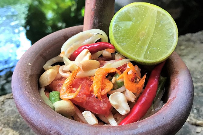 เมนูเซ็ตที่ 2 ของร้านครัวไทย - แนะนำ - เซ็ตที่ 2: ผัดซีอิ๊วไก