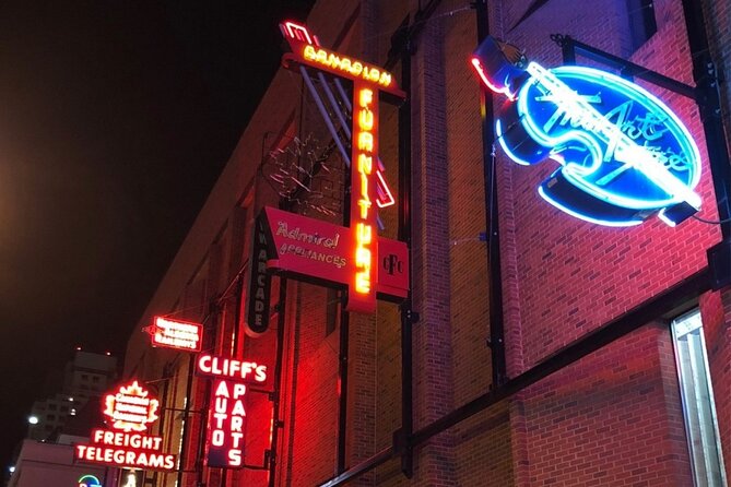 Edmonton Scavenger Hunt: Alberta's Charming Capital - Fascinating Facts and Trivia Questions