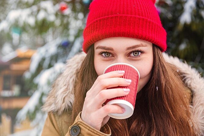 Enchanting Christmas Walk Through Inverness - Traditional Crafts and Gifts