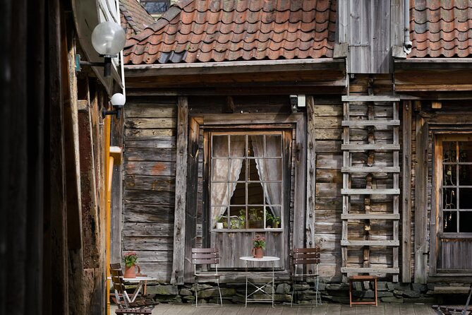 Essence of Bergen 90-minute Walking Tour - Meeting Point and Pickup