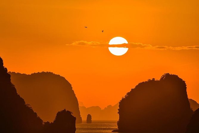 Exclusive Pang Nga Bay Sunset By Speed Boat - Best Time to Enjoy the Sunset