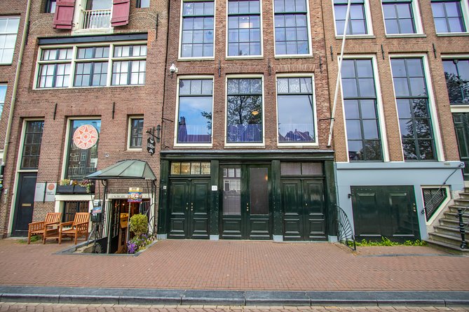 Exclusive Private Guided Tour Through the History of Amsterdam With a Local - Historical Landmarks