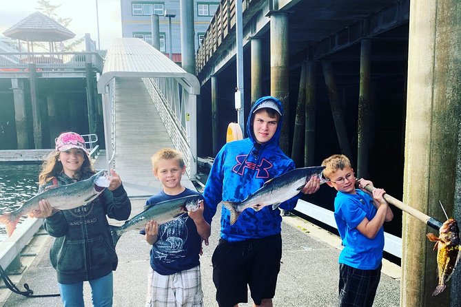 Fishing Charter in Ketchikan, Alaska - Selecting Date and Travelers