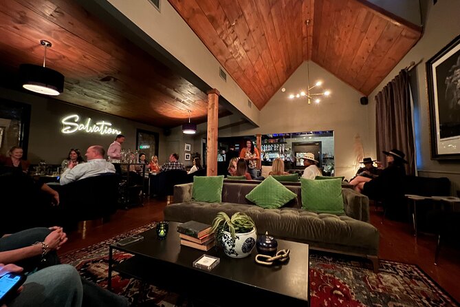 Fredericksburg Texas Luxury Wine Tour up to 6 People - Luxury Transportation