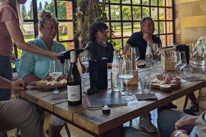 From Lake Garda: Full-Day Valpolicella Wine and Lunch Guided Trip - Lunch at a Local Restaurant