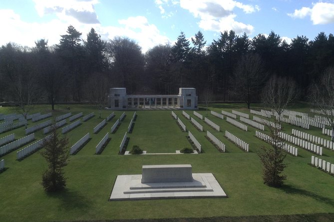 From Ypres, the Christmas Truce to Passchendaele Ypres Based WW1 Private Tour - Exploring the Ypres Salient: a Journey Into the Past