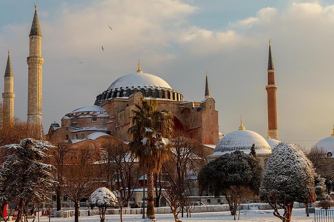 Full Day: Classic Istanbul Tour Including Blue Mosque, Hippodrome, Hagia Sophia and Topkapi Palace - Tour Overview and Highlights
