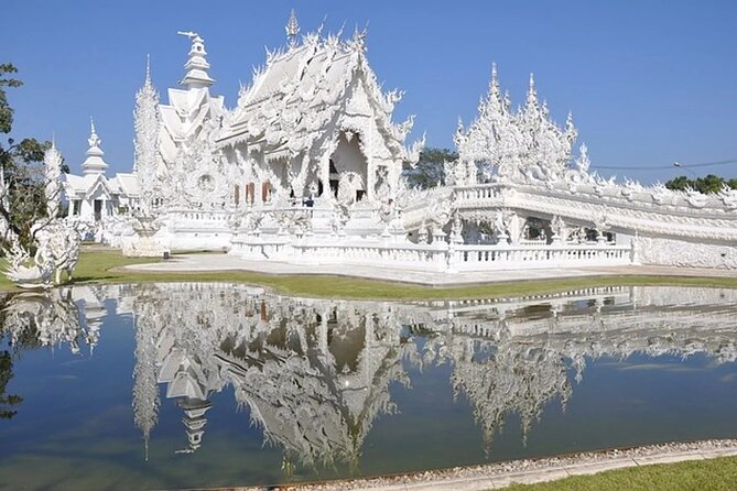 Full Day Group Tour in Chiang Rai - Local Landmarks and Temples