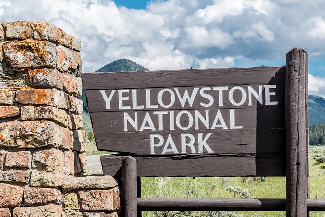 Full Day Yellowstone Upper Loop Tour - Itinerary Highlights