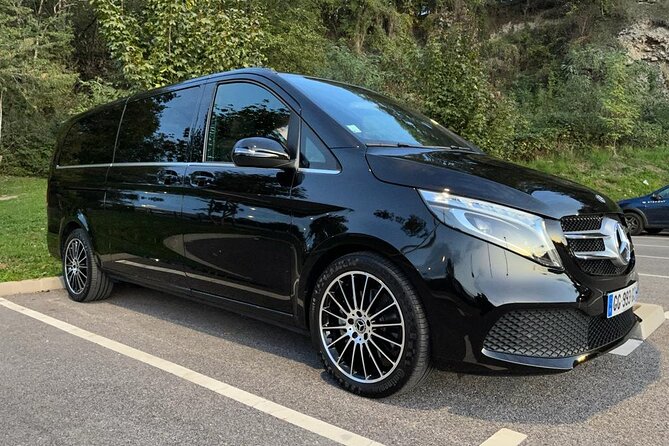 Geneva Airport Transfer: Courchevel to Geneva Airport GVA in Luxury Van - Accessibility Information