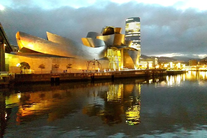 Guggenheim Museum Guided Tour With Skip the Line Ticket - Meeting Point and Logistics