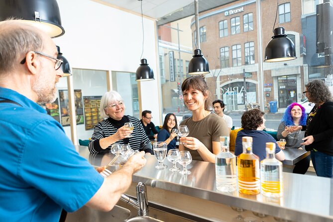 Guided Tour From the Bee to the Bottle and Tasting - English - Good To Know