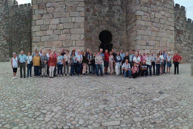 Guided Walking Tour in Trujillo Through the Centuries - Meeting and Pickup Information