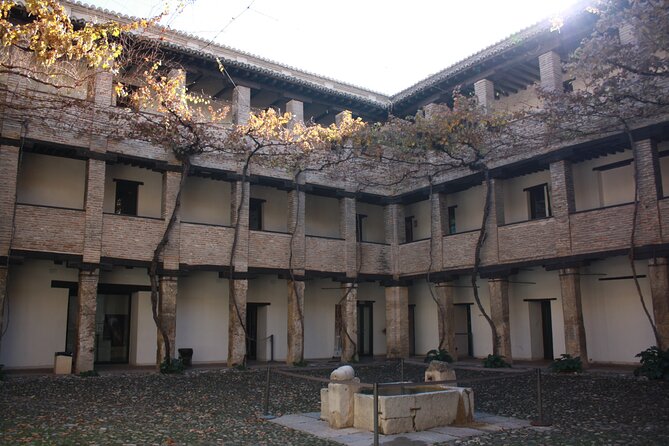 Guided Walking Tour Three Cultures of Granada - Historical Context of Granadas Cultures