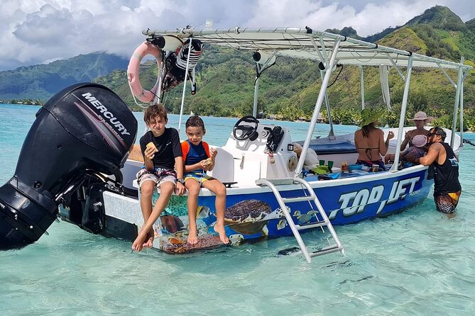 Half-Day Private Lagoon Tour by Boat in French Polynesia - Boat Features and Amenities