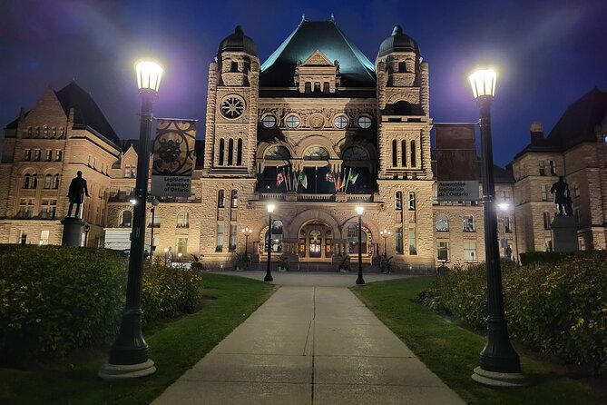 Haunt Hunt Walking Tour in Toronto - Maximum Travelers per Tour