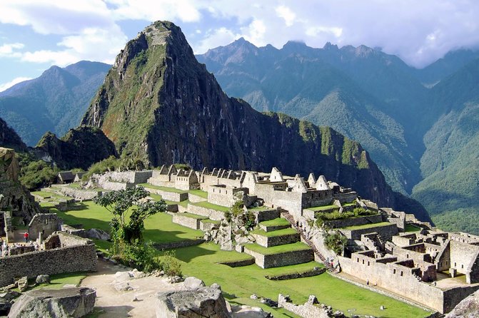 Hiram Bingham Round Trip Luxury Train to Machu Picchu - Meeting and Pickup