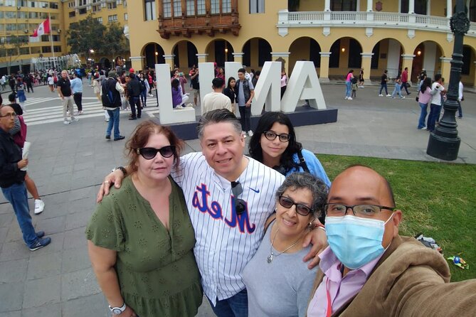 Historic Downtown, Miraflores & Catacombs Private Tour - Historic Downtown Tour