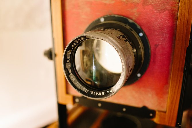 Historical Portrait Session: Wet Plate Photography in Sacromonte - Expectations and Policies