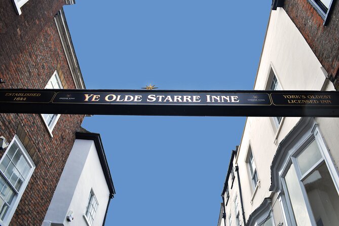 Historical Pub Walking Tour in York - Guides Research Insights