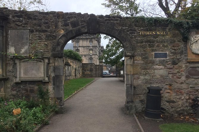 History Lovers Old Town Walking Tour - Top Attractions and Hidden Gems
