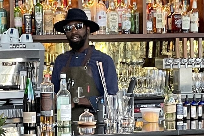 Holy Citys Cocktail Tasting With True Crime Stories - Meeting and Pickup