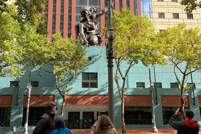 Intro to Portland Small Group Walking Tour - Meeting and Pickup Details
