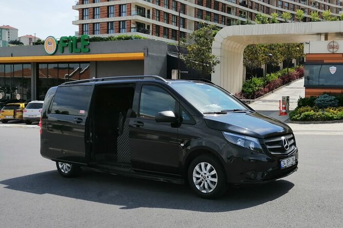 Istanbul Airport Transfer Private Minvan - Amenities Provided
