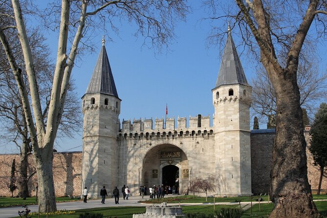 Istanbul: Topkapi Palace Guided Tour and Skip The Line - Tour Highlights and Duration