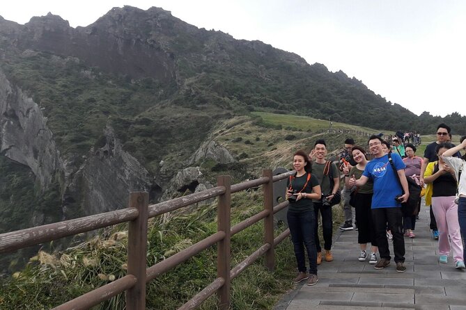 Jeju Private Half-Day Taxi Tour - Seongsan Ilchulbong & Seopjikoji - Tour Inclusions and Exclusions