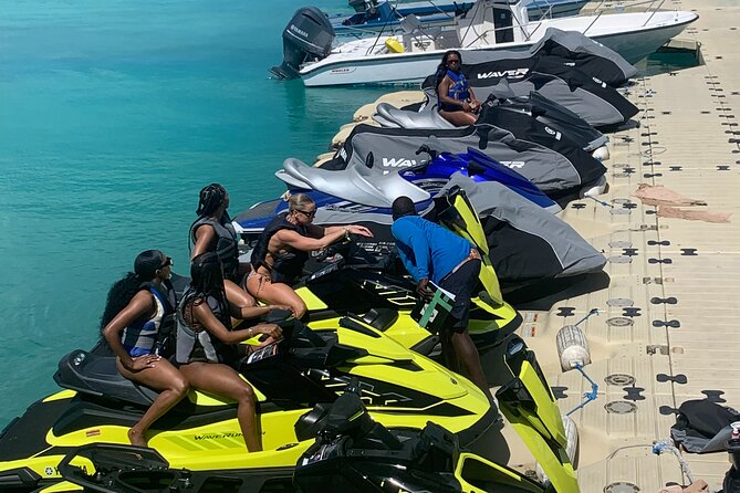 Jet Skiing Around La Famille Ship and Smaller Pristine Cays - Negative Review and Host Response