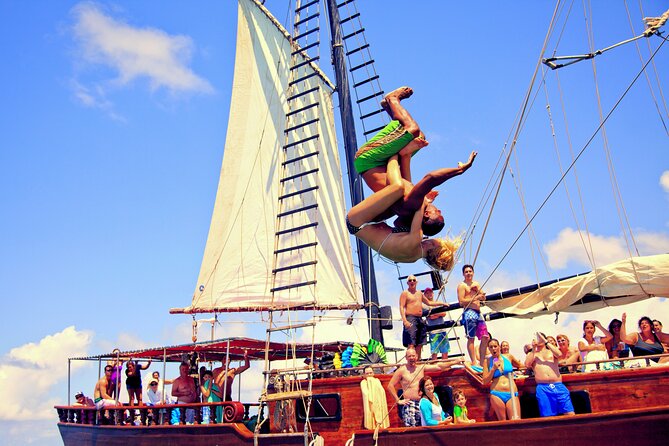Jolly Pirate Sunset Grub & Grog Dinner Sail in Aruba - Cancellation Policy and Reviews